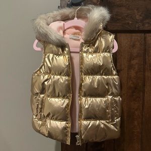 3/$30 NWOT Crazy 8 • Gold Puff Vest with Fur Trim Hood • girls 3
